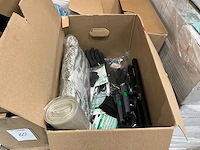 Diverse professionele schoonmaakmiddelen - afbeelding 4 van  7