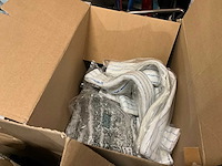 Diverse professionele schoonmaakmiddelen - afbeelding 6 van  7