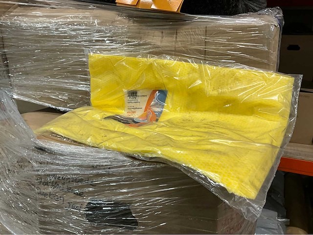 Diverse professionele schoonmaakmiddelen - afbeelding 4 van  9