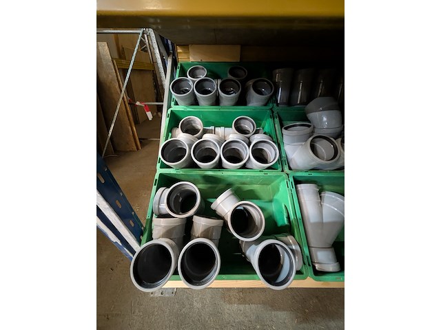 Diverse pvc buismateriaal - afbeelding 33 van  38