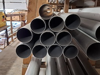 Diverse pvc buizen in stelling - afbeelding 2 van  16