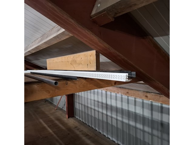 Diverse pvc buizen in stelling - afbeelding 5 van  16