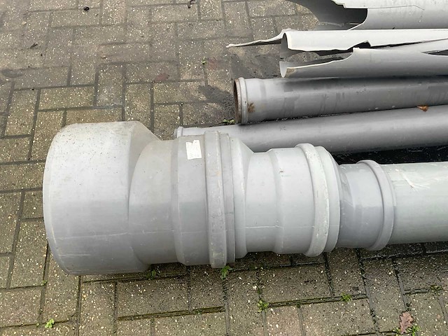 Diverse pvc buizen - afbeelding 5 van  6