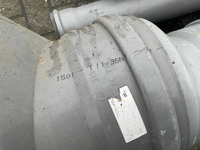 Diverse pvc buizen - afbeelding 6 van  6