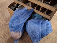 Diverse pvc hulpstukken in kast - afbeelding 4 van  12