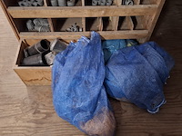 Diverse pvc hulpstukken in kast - afbeelding 7 van  12