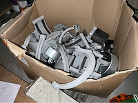 Diverse pvc hulpstukken - afbeelding 1 van  2