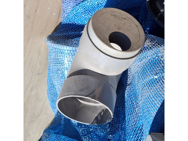 Diverse pvc hulpstukken - afbeelding 7 van  8