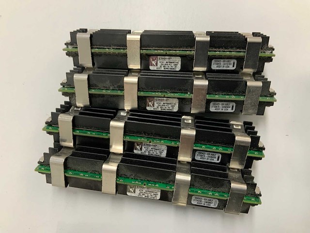 Diverse ram ddr2 1gb/2gb/4gb sticks(totaal 47gb) - afbeelding 2 van  7