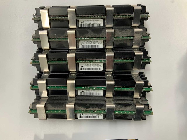 Diverse ram ddr2 1gb/2gb/4gb sticks(totaal 47gb) - afbeelding 6 van  7