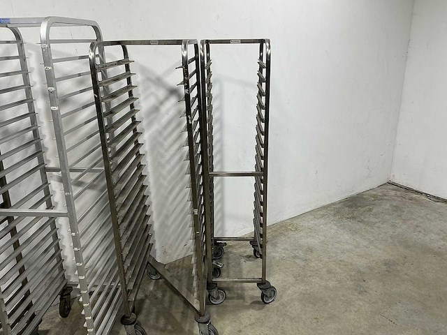 Diverse regaalwagens (4x) - afbeelding 2 van  7