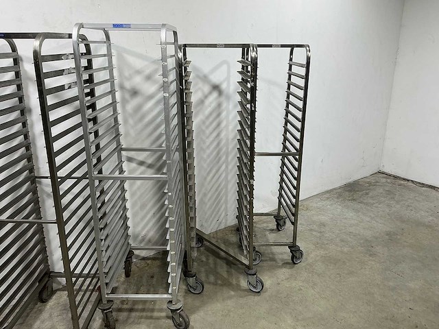 Diverse regaalwagens (4x) - afbeelding 3 van  7