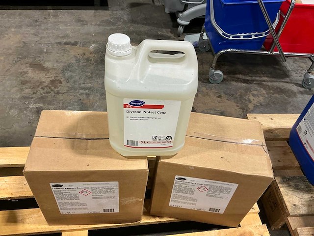 Diverse reinigingsmiddel - afbeelding 4 van  4