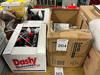 Diverse reinigingsmiddelen - afbeelding 1 van  8