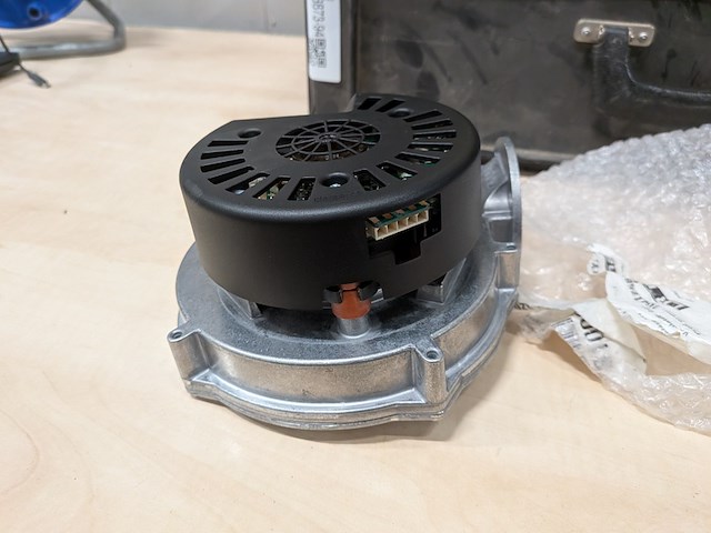 Diverse remeha onderdelen - afbeelding 2 van  19