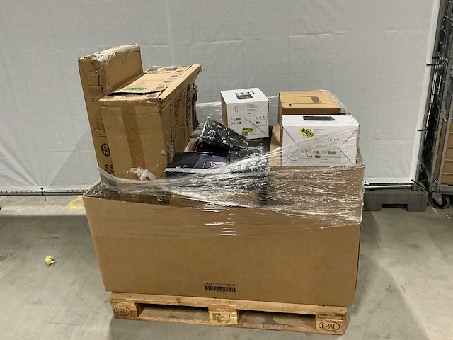 Diverse retourgoederen pallet - afbeelding 1 van  2