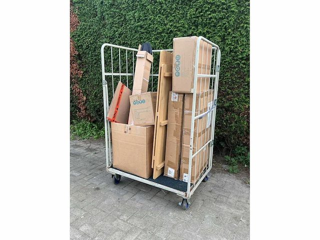 Diverse retourgoederen - afbeelding 2 van  9