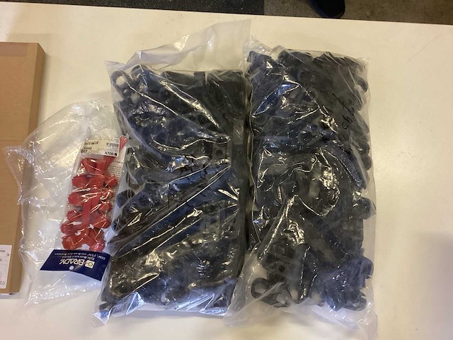 Diverse retourgoederen - afbeelding 7 van  32