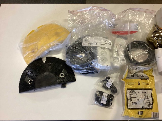 Diverse retourgoederen - afbeelding 10 van  32