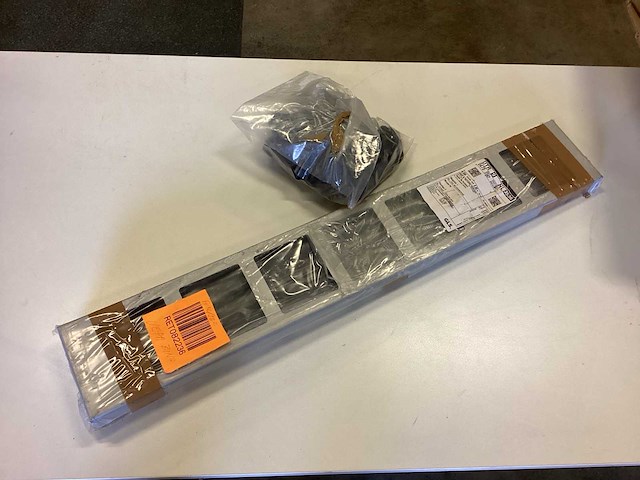 Diverse retourgoederen - afbeelding 24 van  32