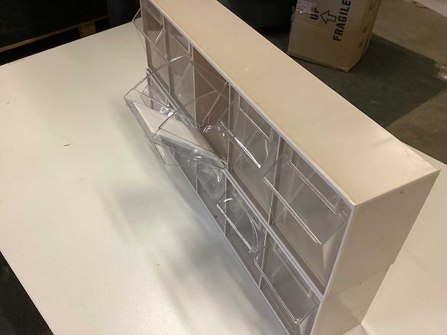 Diverse retourgoederen - afbeelding 30 van  38