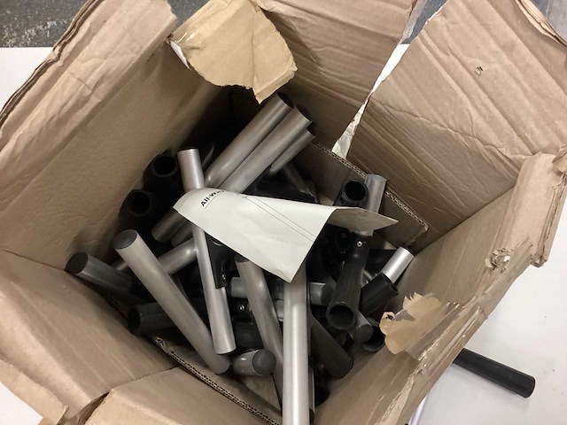 Diverse retourgoederen - afbeelding 28 van  32