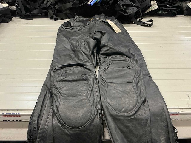 Diverse revenger, orex ledere motorbroek (4x) - afbeelding 1 van  8