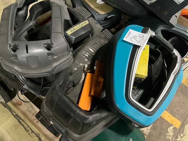 Diverse robotmaaier onderdelen - afbeelding 3 van  22