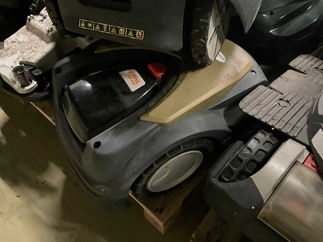 Diverse robotmaaier onderdelen - afbeelding 5 van  22