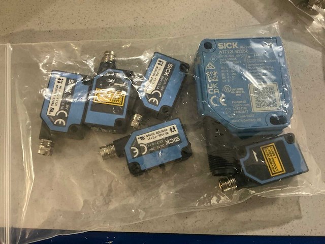 Diverse robotonderdelen nieuw en gebruikt - afbeelding 7 van  15