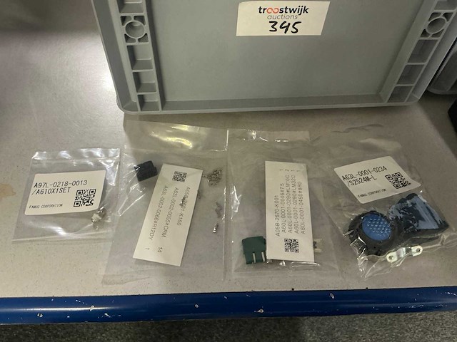 Diverse robotonderdelen nieuw en gebruikt - afbeelding 11 van  15
