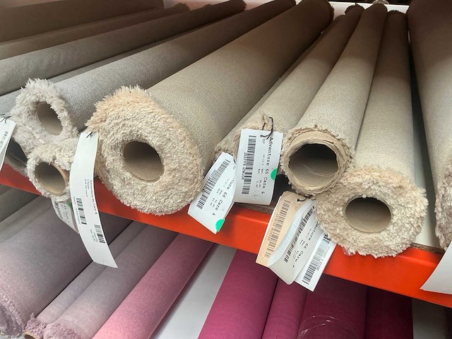 Diverse rollen adventure meubelstof / textiel (120x) - afbeelding 18 van  38