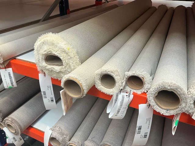 Diverse rollen adventure meubelstof / textiel (120x) - afbeelding 20 van  38