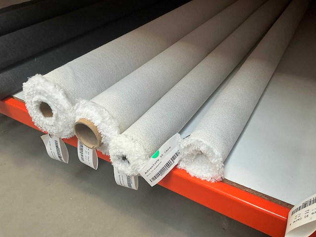 Diverse rollen adventure meubelstof / textiel (120x) - afbeelding 31 van  38