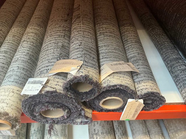 Diverse rollen bruut, smile en jump meubelstof en textiel (75x) - afbeelding 20 van  32