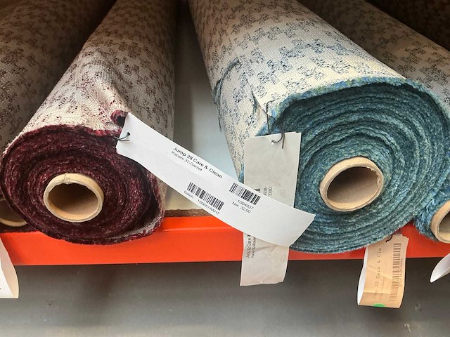 Diverse rollen bruut, smile en jump meubelstof en textiel (75x) - afbeelding 22 van  32
