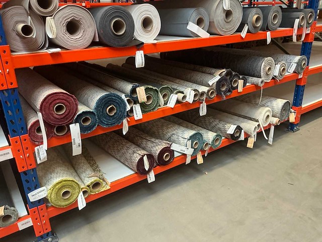 Diverse rollen bruut, smile en jump meubelstof en textiel (75x) - afbeelding 29 van  32