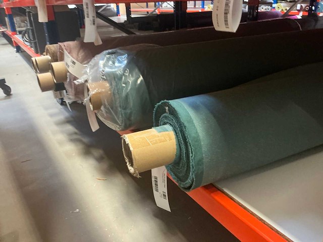 Diverse rollen henning, dance meubelstof / textiel (80x) - afbeelding 3 van  16