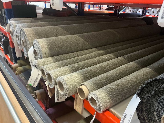 Diverse rollen henning, dance meubelstof / textiel (80x) - afbeelding 12 van  16