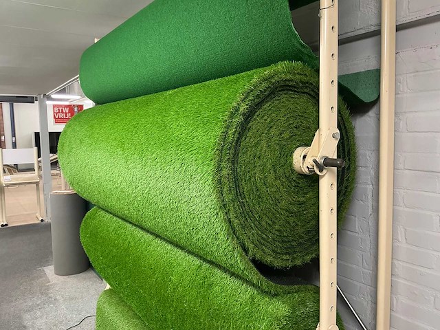 Diverse rollen kunstgras - afbeelding 3 van  5