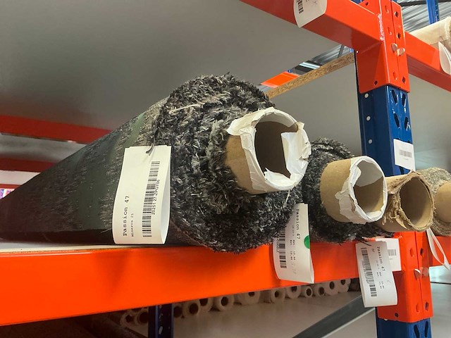 Diverse rollen pleasure, passion meubelstof / textiel (60x) - afbeelding 5 van  43