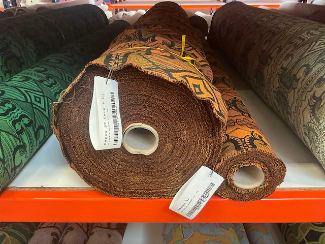 Diverse rollen pleasure, passion meubelstof / textiel (60x) - afbeelding 17 van  43