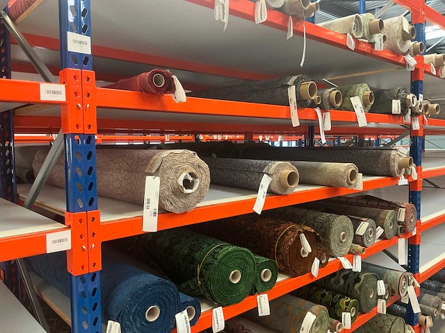 Diverse rollen pleasure, passion meubelstof / textiel (60x) - afbeelding 40 van  43