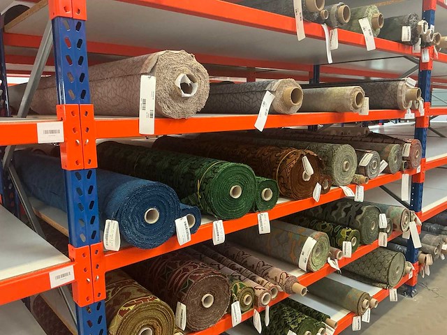 Diverse rollen pleasure, passion meubelstof / textiel (60x) - afbeelding 41 van  43