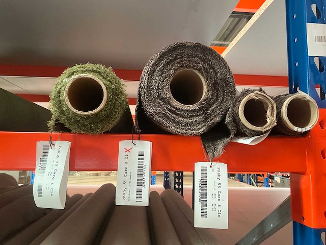 Diverse rollen poshy meubelstof / textiel (130x) - afbeelding 2 van  33