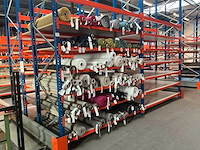 Diverse rollen poshy meubelstof / textiel (130x)