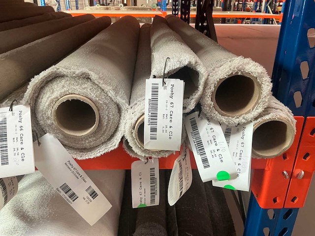 Diverse rollen poshy meubelstof / textiel (130x) - afbeelding 14 van  33