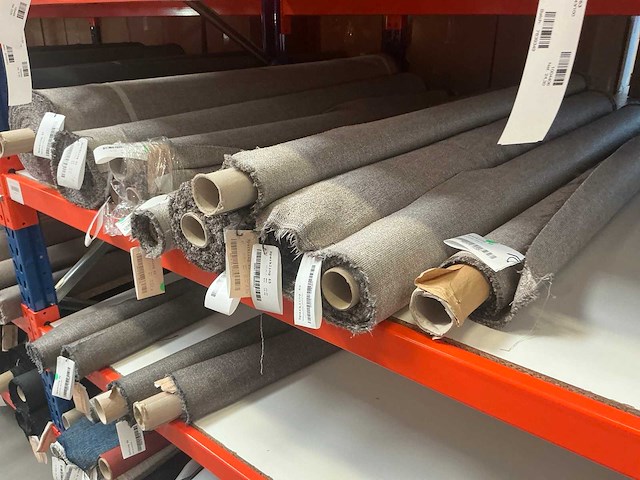 Diverse rollen sparkling meubelstof / textiel (60x) - afbeelding 5 van  19