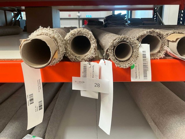 Diverse rollen sparkling meubelstof / textiel (60x) - afbeelding 17 van  19