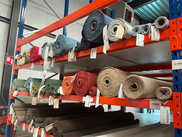 Diverse rollen splended meubelstof / textiel (100x) - afbeelding 12 van  40